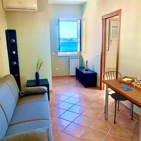 Artis Mare Bed & Breakfast 4*