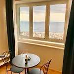 Artis Mare Bed & Breakfast