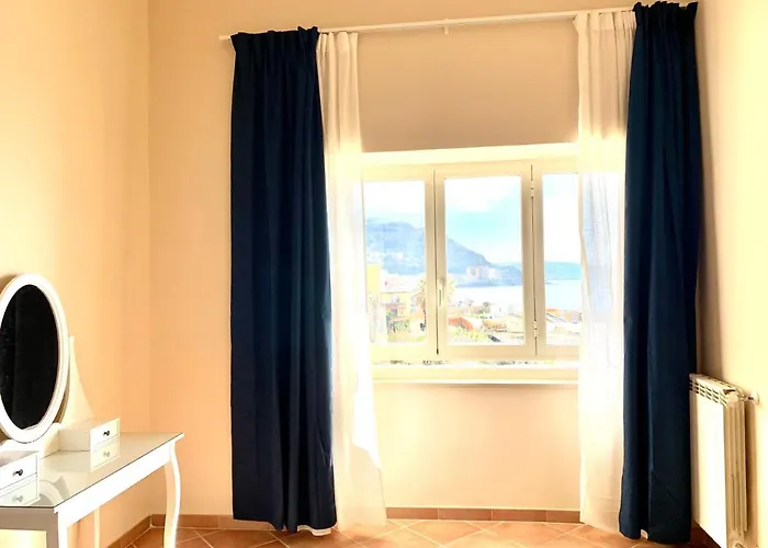 Alojamento de Acomodação e Pequeno-almoço Artis Mare Pozzuoli